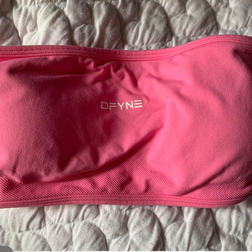 DFYNE PINK BANDEAU TOP SPORTS BRA SIZE SMALL
